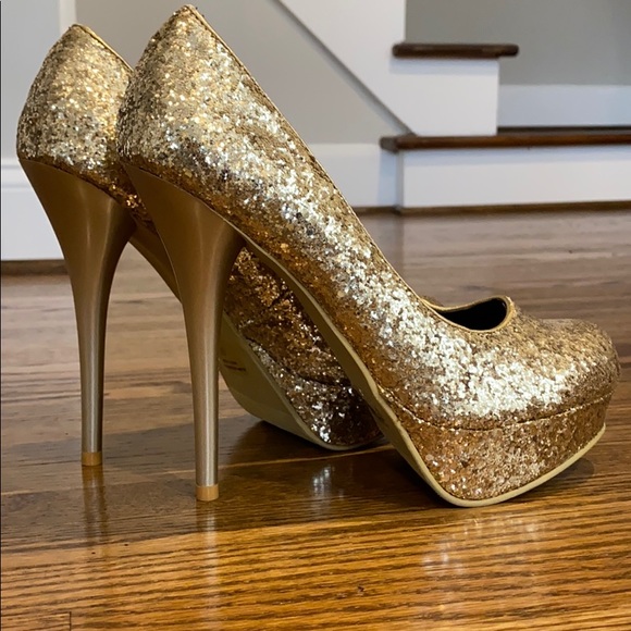 Frederick's of Hollywood | Shoes | Gold Glitter Platform Pump High Heel ...